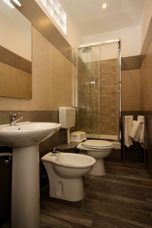 Mi.Ro Rooms Rome Bagian luar foto